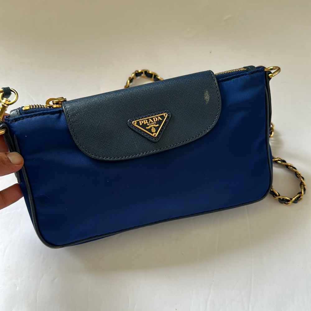 Prada bag - Picture 1 of 16